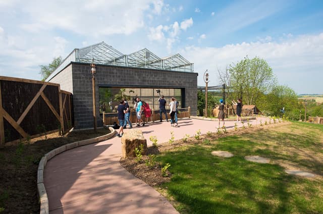 Elektroinstalace pavilonu v ZOO Lešná — fotografie realizace